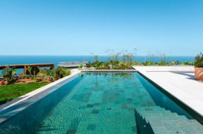 Serenity Villa on the Cliff with climatized pool